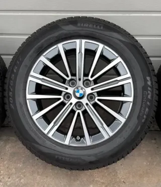 4x Original BMW X1 U11 X2 U10 17 Zoll Winterräder V Speiche 833 6891174 DOT23 5-7mm - Bild 4