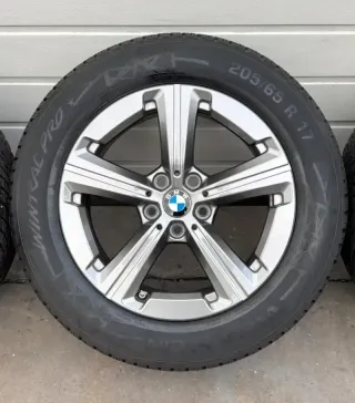 4x Original BMW X1 iX1 U11 X2 U10 17 Zoll Winterräder Sternspeiche 875 6898044 DOT24 NEU ! - Bild 3