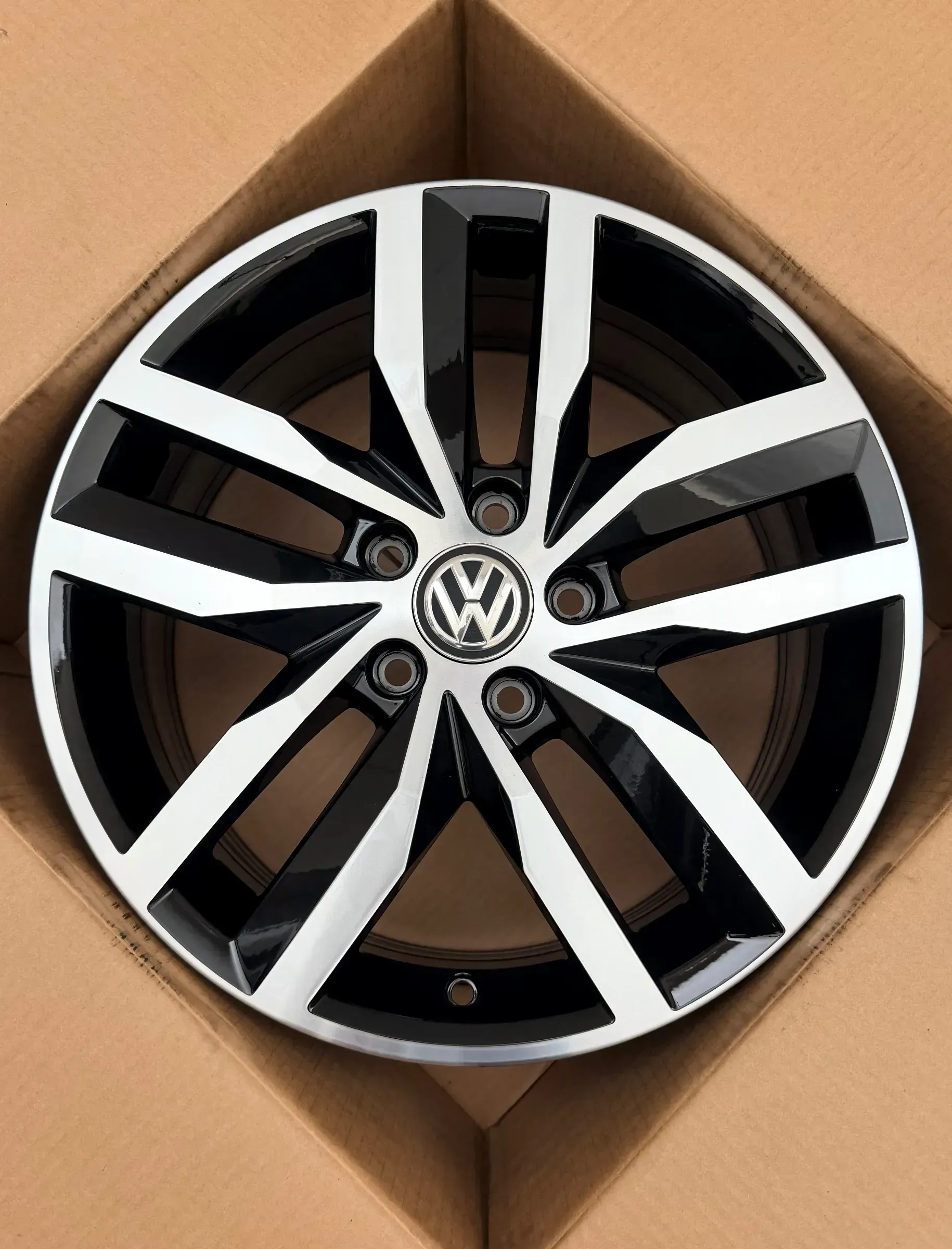1x Original VW Golf VII 5G 17 Zoll Alufelge Madrid 5G0601025D 7,0Jx17 ET49 NEU - Bild 1