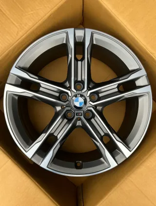 1x Original BMW 1/2er F40 GranCoupe F44 18 Zoll Doppelspeiche M556 Alufelge 8053524 8,0Jx18 ET54 NEU - Bild 1