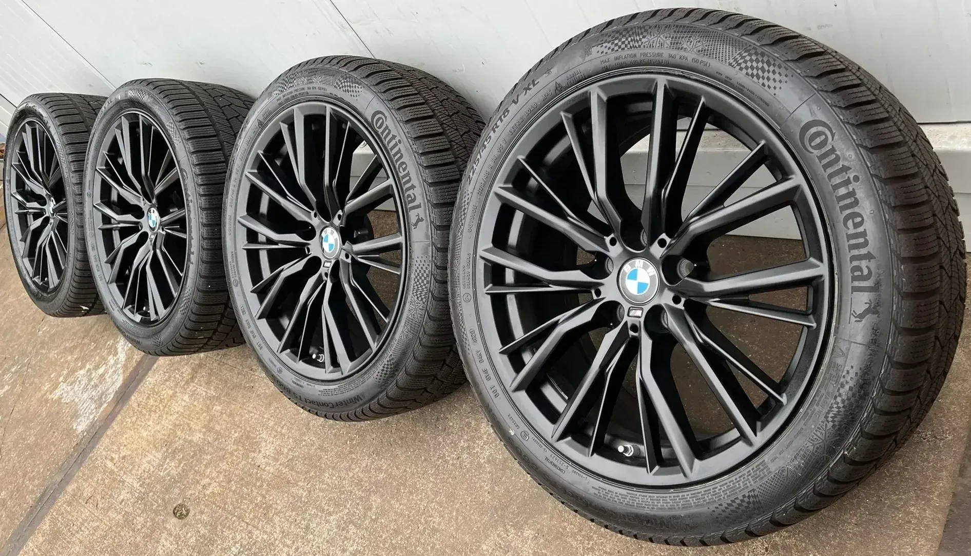 4x Original BMW 3er G20 G21 4er G22 G23 18 Zoll Winterräder Doppelspeiche M796 Runflat DOT23 7mm - Bild 1
