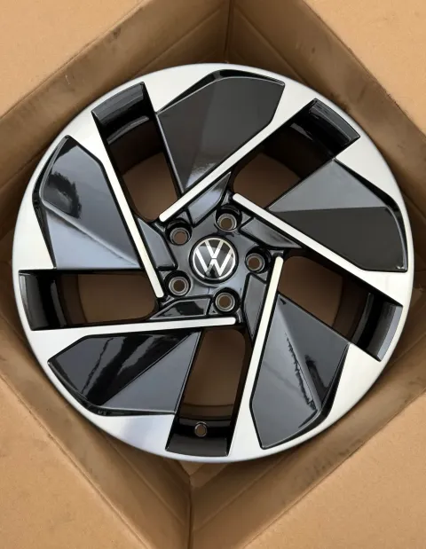 Background image for 1x Original VW ID.3 18 Zoll Alufelge East Derry 10A601025C 7,5JX18 ET50 NEU
