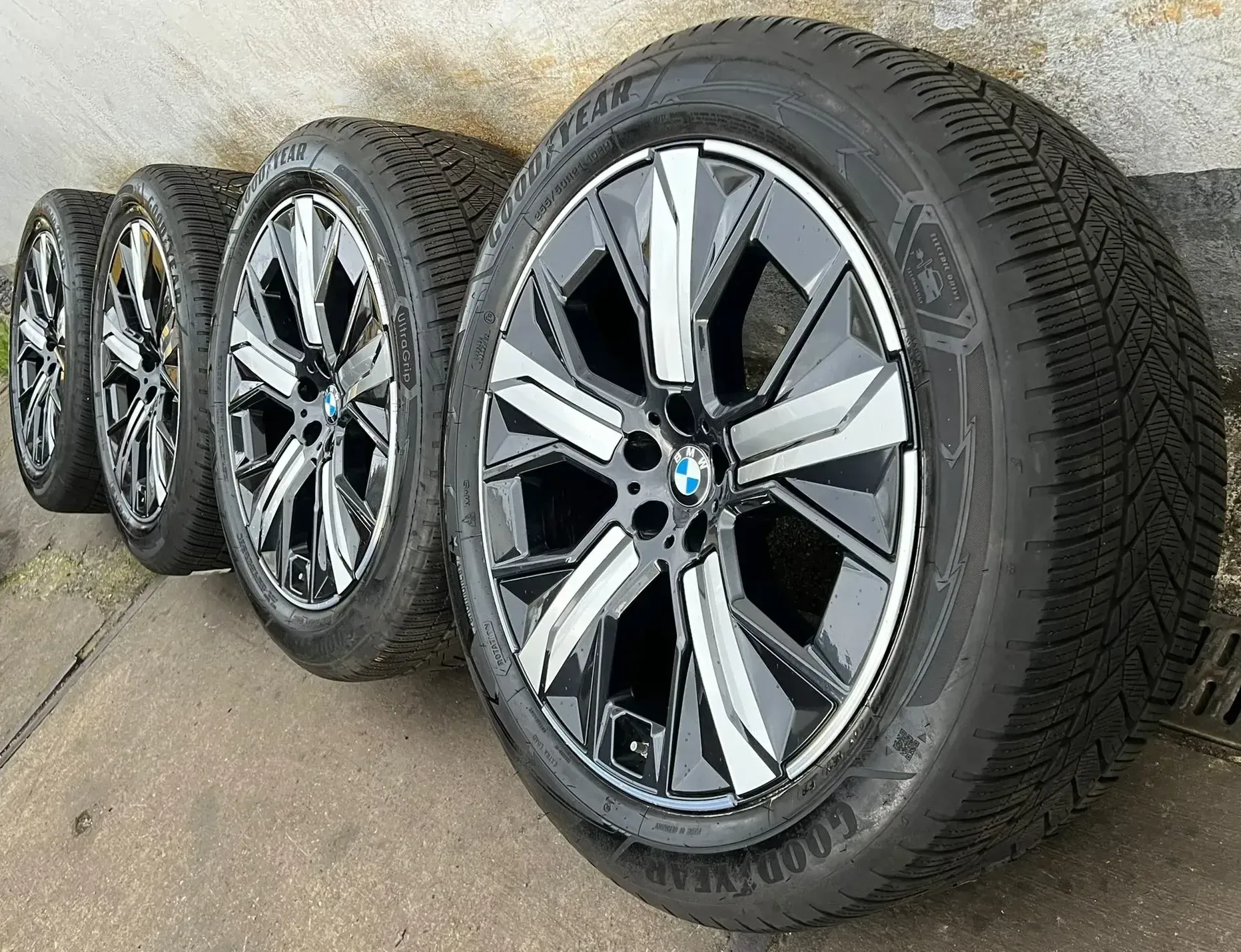 4x Original BMW IX i20 21 Zoll Winterräder Aerodynamikrad 1012 5A41F90 DOT21 6,5-7mm - Bild 1