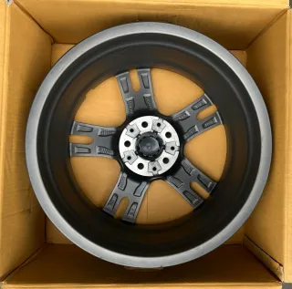 1x Original BMW 1/2er F40 GranCoupe F44 18 Zoll Doppelspeiche M556 Alufelge 8053524 8,0Jx18 ET54 NEU - Bild 3