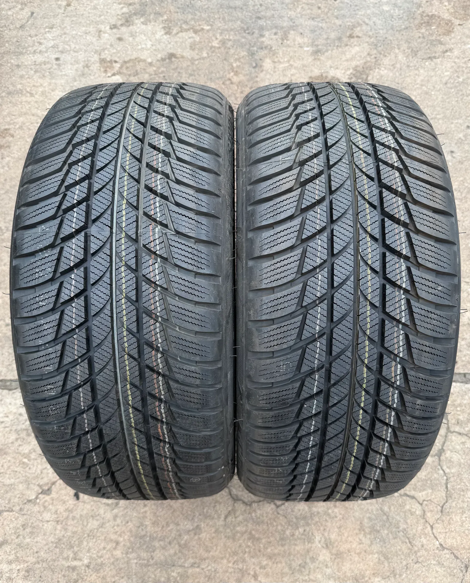 2x Winterreifen 225/40 R18 92V XL Bridgestone Blizzak LM001 RFT Runflat * 2020 DEMO - Bild 1