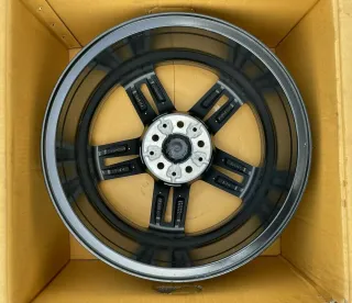 1x Original BMW 5er G30 G31 18 Zoll Doppelspeiche 844 Alufelge 6894842 8,0JX18 ET30 - Bild 3
