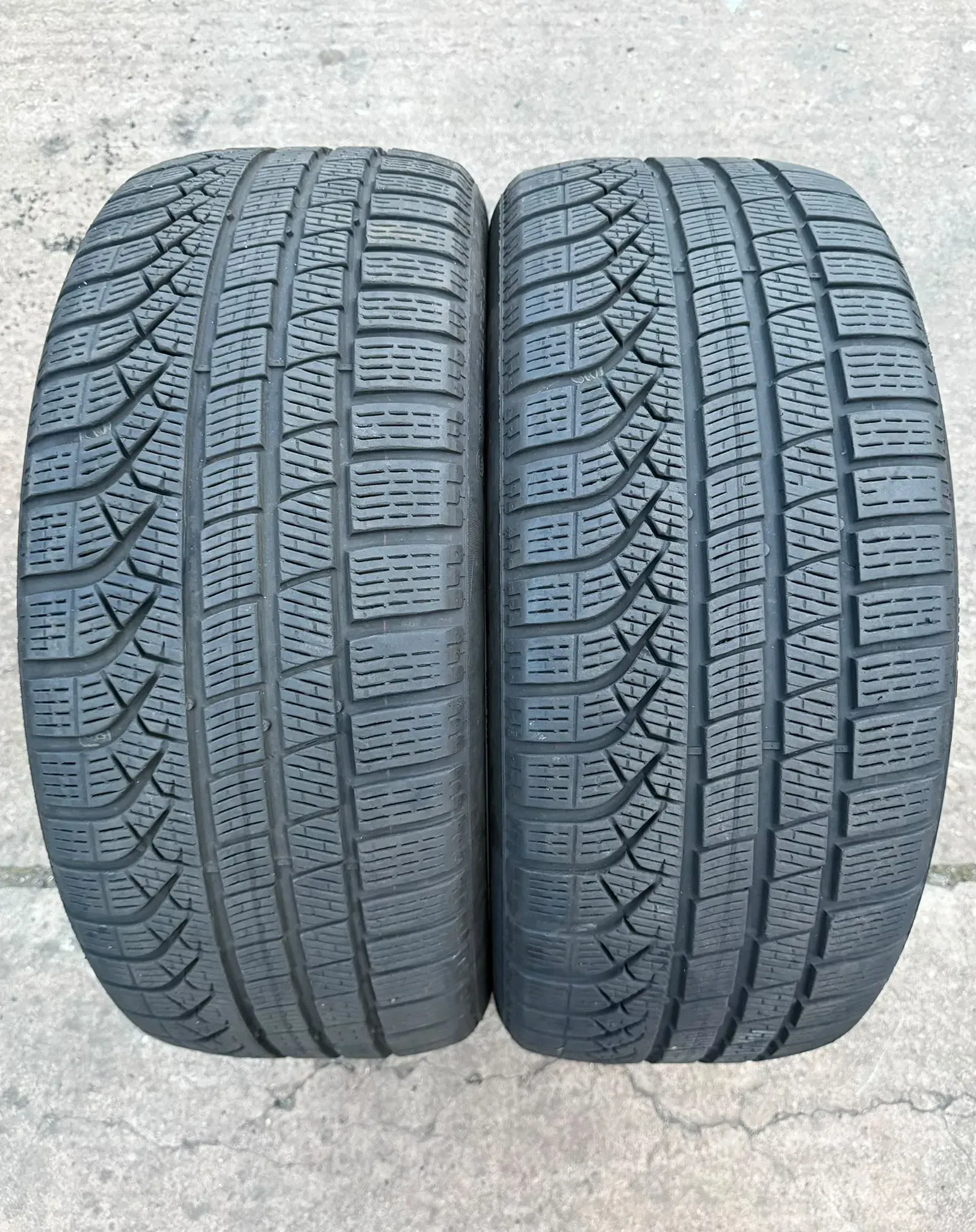 2x Winterreifen 245/45 R19 102H XL Pirelli P Zero Winter MO * DOT24 5,9-6,4mm - Bild 1