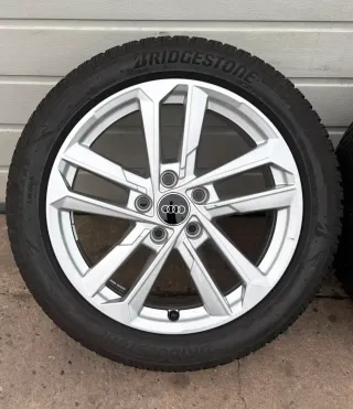 4x Original Audi A3 S3 8Y 17 Zoll Winterräder 5-V-Speiche 8Y0601025L DOT23 6-7mm - Bild 5