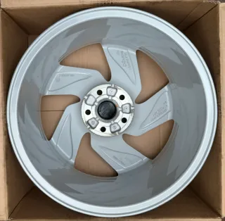 1x Original VW Golf VIII 5H 17 Zoll Alufelge Richmond 5H0601025E 7,5Jx17 ET51 TOP - Bild 3