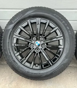 4x Original BMW X1 U11 X2 U10 17 Zoll Winterräder V Speiche 833 5A094B2 DOT23 5-7mm - Bild 3