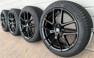 4x Original BMW 1er F70 2er F74 18 Zoll Winterräder Y Speiche M554 DOT26 RDK NEU - Bild 1