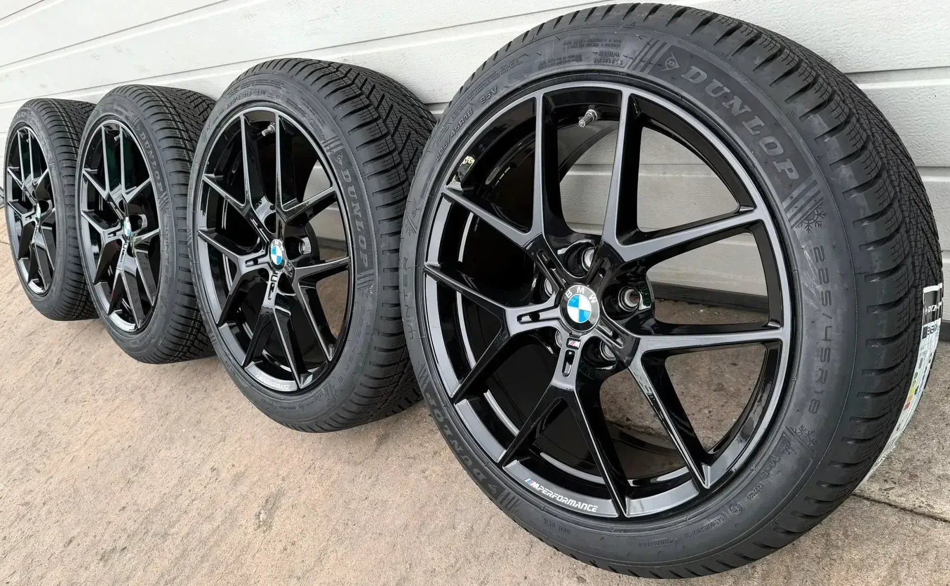 4x Original BMW 1er F70 2er F74 18 Zoll Winterräder Y Speiche M554 DOT26 RDK NEU - Bild 1
