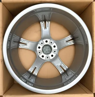 1x Original BMW1er F20 F21 2er F22 F23 19 Zoll Alufelge Doppelspeiche 361 6794370 NEU - Bild 3