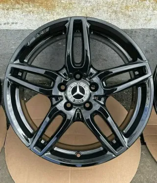 4x Original Mercedes A W176 B W246 CLA C117 X117 18 Zoll Alufelgen A1764010700 7,5Jx18 ET52 NEU - Bild 3