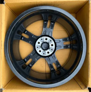 1x Original BMW 1/2er F40 GranCoupe F44 18 Zoll Doppelspeiche M819 Alufelge 8092352 8,0Jx18 ET57 NEU - Bild 3