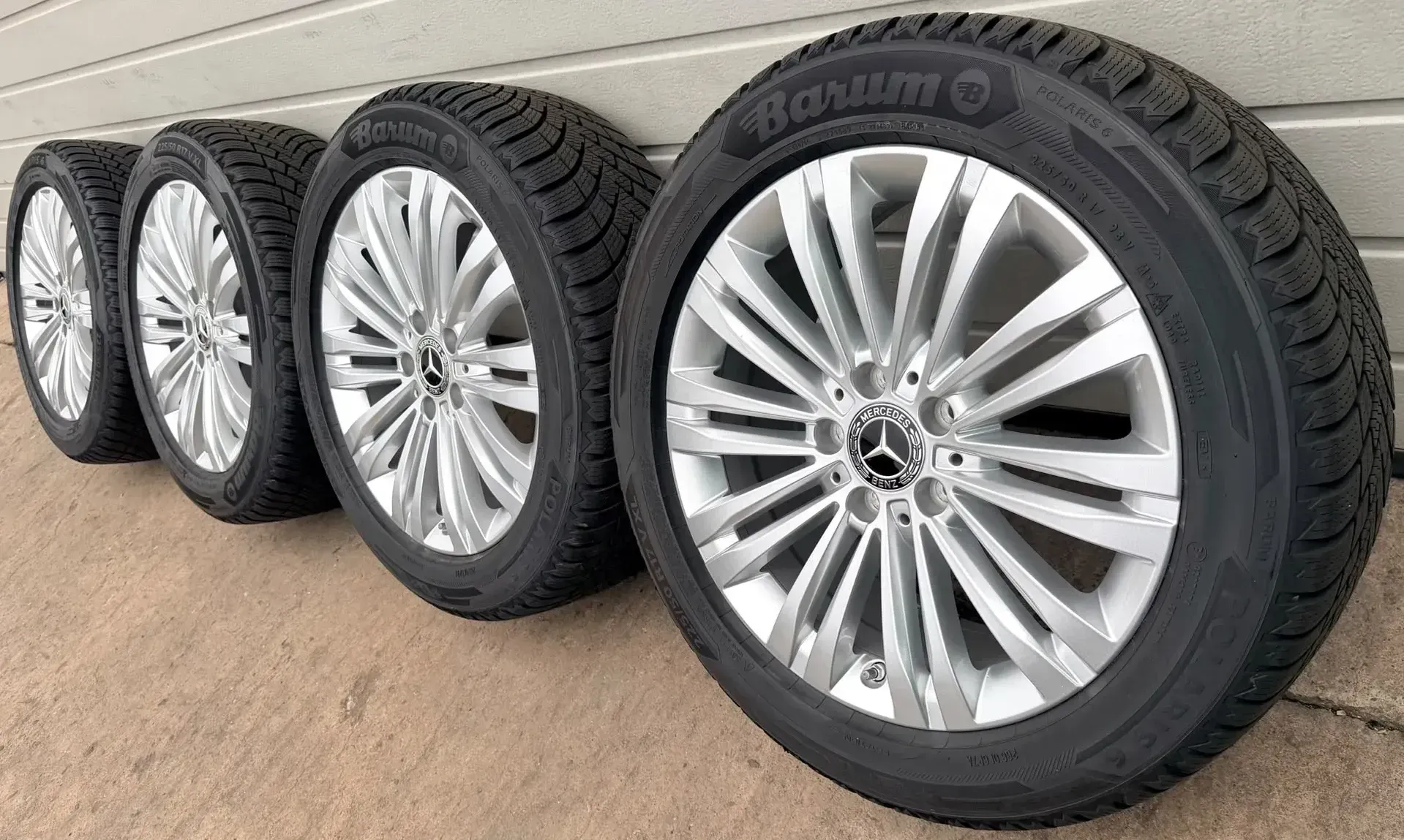 4x Original Mercedes C Klasse W206 S206 17 Zoll Winterräder A2064014400 DOT25 8-9mm - Bild 1