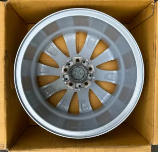 1x Original BMW 3er F30 F31 4er F32 F33 F36 17 Zoll Alufelge V Speiche 413 6796240 TOP - Bild 3