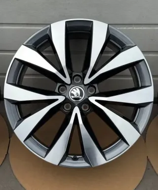 4x Original Skoda Kodiaq II PS7 19 Zoll V Speiche Alufelgen 57H601025D - Bild 3