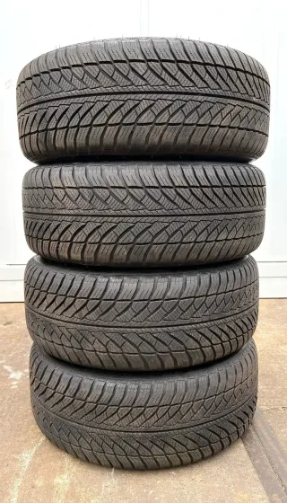 4x Original BMW 5er & I5 G60 G61 19 Zoll Winterräder Dreifachspeiche 933  DOT21 8mm - Bild 10