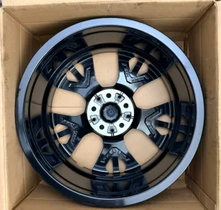 1x Original BMW 1er F70 2er Gran Coupe 18 Zoll Alufelge Y-Speiche M975 5A35E68 8,0JX18 ET54 NEU - Bild 3