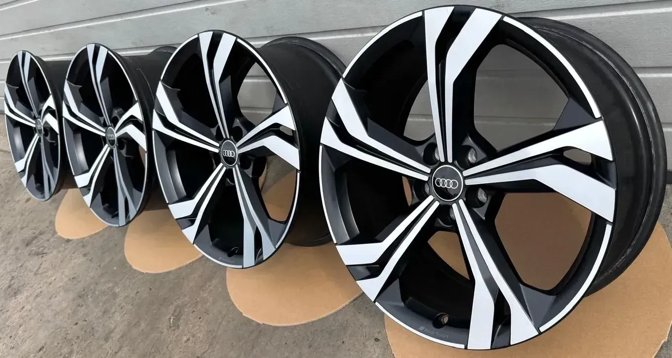 4x Original Audi Q3 SQ3 RSQ3 F3 20 Zoll Alufelgen 83A601025AC 8,5x20 ET38 DEMO - Bild 1