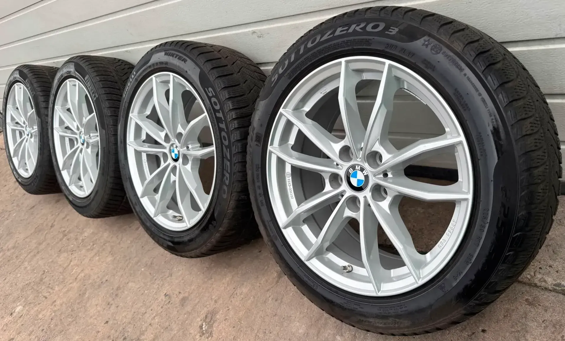 4x BMW 2er G42 3er G20 G21 4er G22 G23 17 Zoll Winterräder Rial X12 DOT22 RUNFLAT 6-7mm - Bild 1