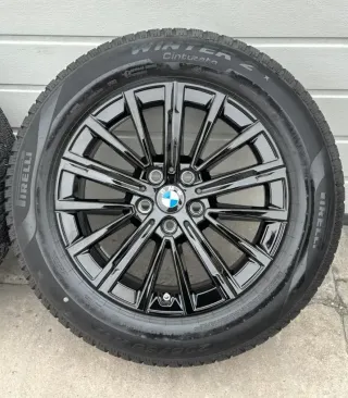 4x Original BMW X1 U11 X2 U10 17 Zoll Winterräder V Speiche 833 5A094B2 DOT23 5-7mm - Bild 2