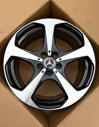 1x Original Mercedes C Klasse W205 A205 C205 S205 18 Zoll Alufelge A2054014700 8,5Jx18 ET56 HA - Bild 1