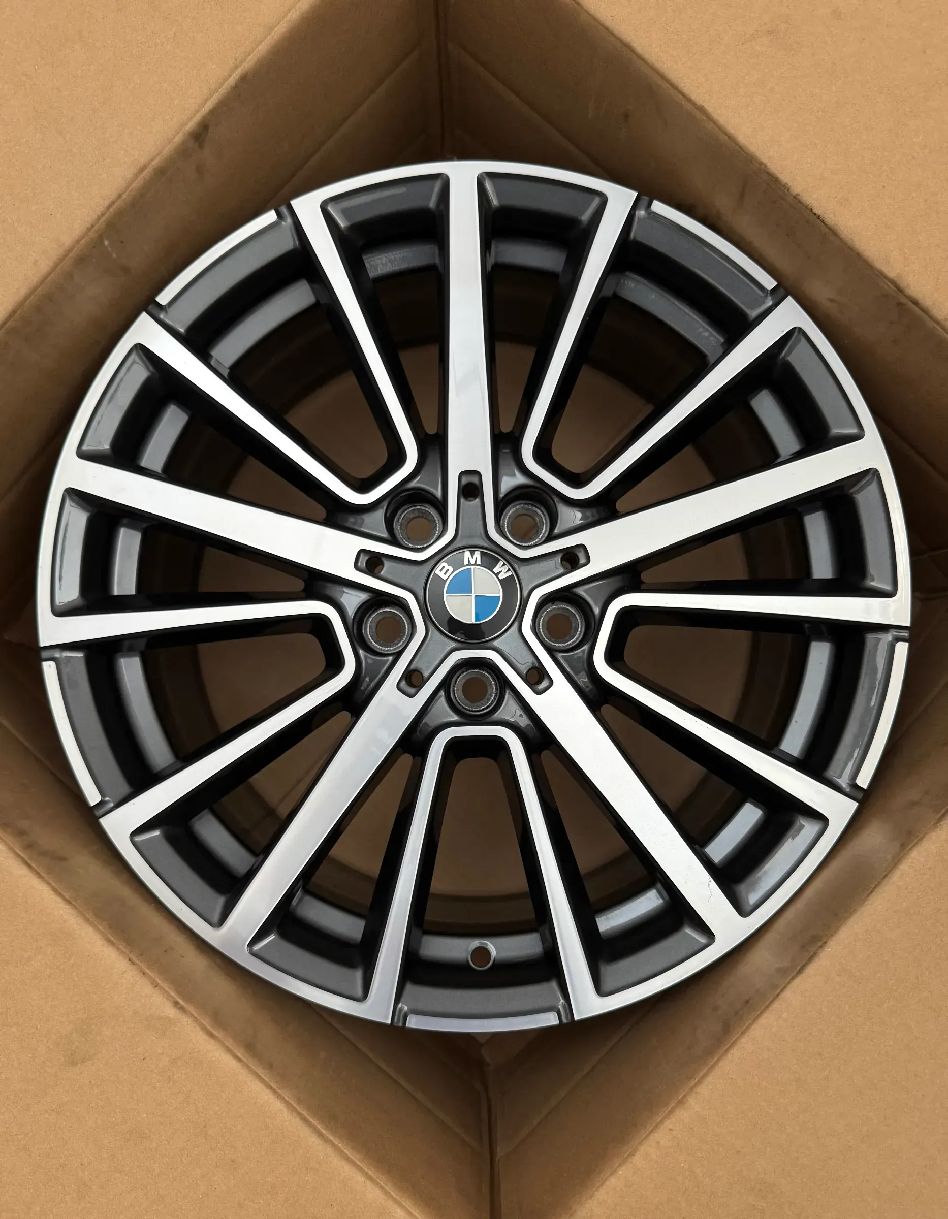 1x Original BMW 2er AT F45 GT F46 18 Zoll Alufelge Sternspeiche 512 6851786 8,0Jx18 ET57 NEU - Bild 1