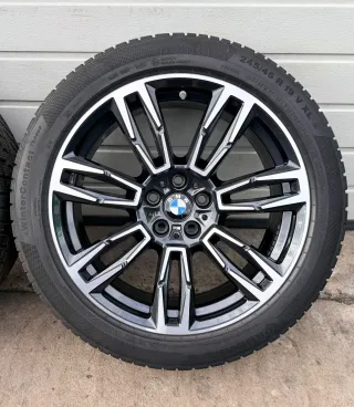 4x Original BMW 5er I5 G60 G61 19 Zoll Winterräder Doppelspeiche M935 DOT24 7-8mm - Bild 2