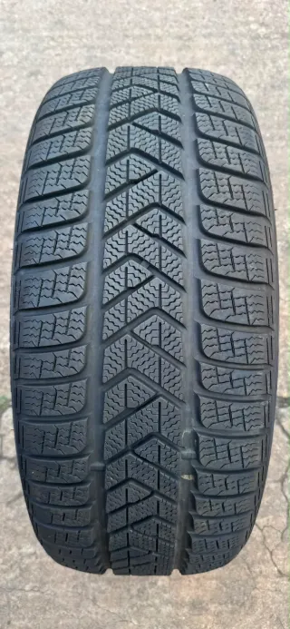 1x Winterreifen 245/45 R19 102V XL Pirelli Winter Sottozero 3 MO DOT20 7,4-7,8mm - Bild 1