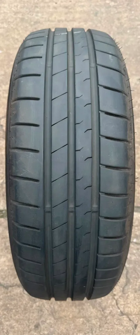 Background image for 1x Sommerreifen 195/60 R16 89H Falken Sincera SN110 DOT22 6-6,4mm