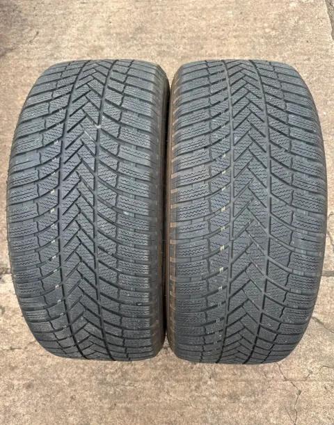 Background image for 2x Winterreifen 255/50 R19 103T Bridgestone Blizzak LM005 (+) AO DOT23 5,2-5,9mm