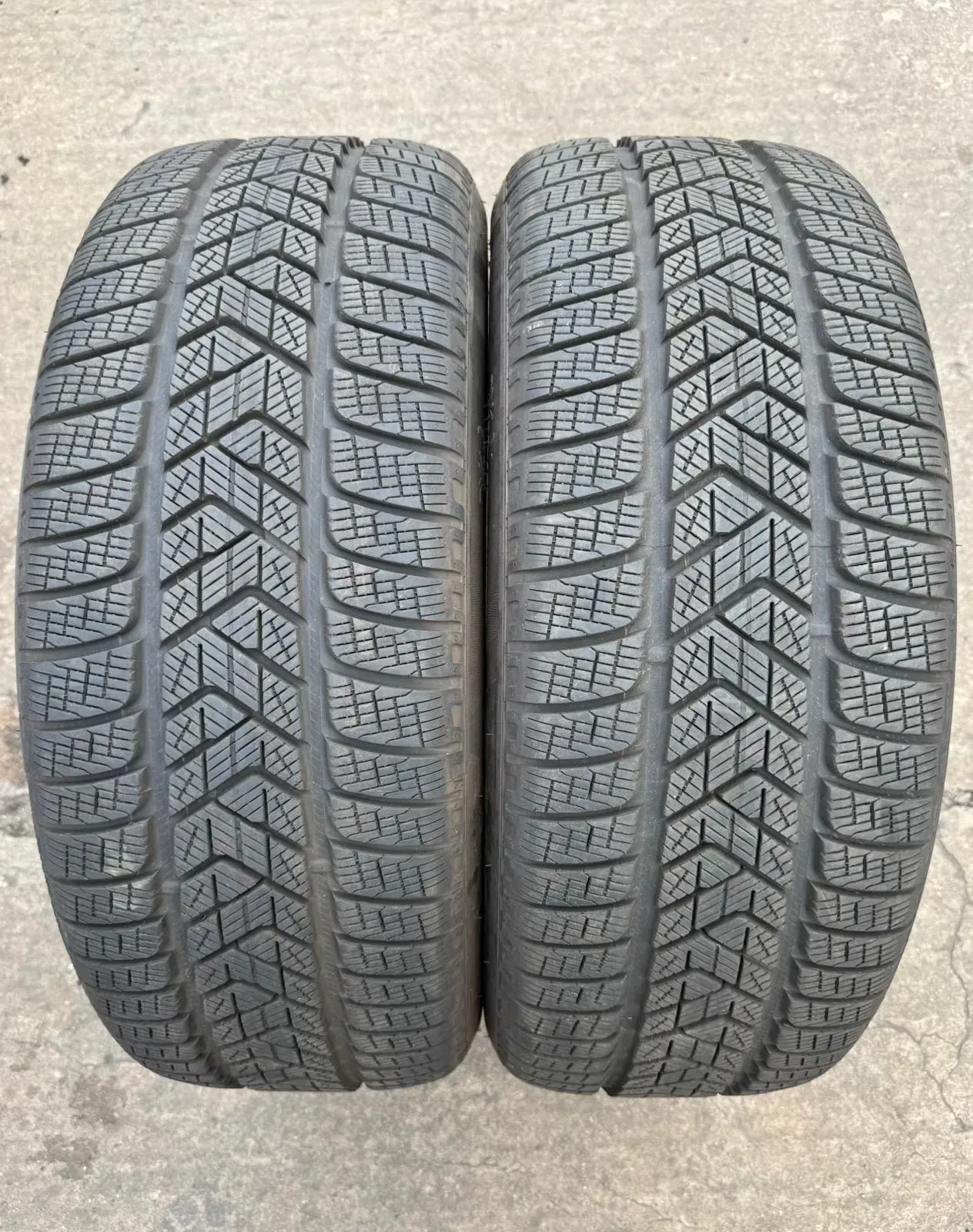 2x Winterreifen 235/55 R19 101H Pirelli Scorpion Winter MO DOT24 7,9-8,5mm - Bild 1
