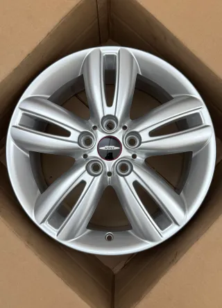 1x Original Mini Cooper S F55 F56 F57 17 Zoll Track Spoke 562 Alufelge 6858899 NEU - Bild 1