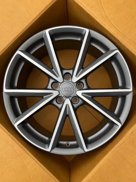 Background image for 1x Original Audi A3 S3 8V 19 Zoll Alufelge S Line 8V0601025AT 8,0JX19 ET49 NEU