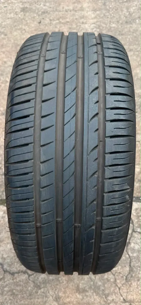 Background image for 1x Sommerreifen 215/45 R16 90V XL Hankook Ventus Prime 2 K115 AO DOT19 6,7-7,5mm