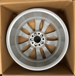 1x Original Mercedes C Klasse W205 A205 S205 W205 17 Zoll Alufelge A2054018000 TOP - Bild 3