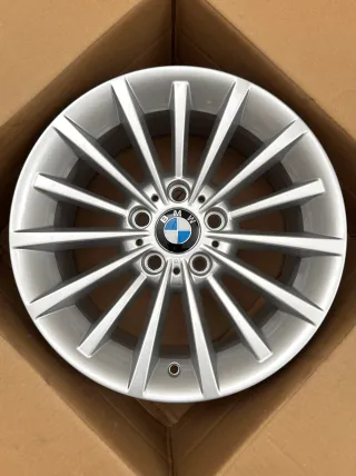 Background image for 1x Original BMW 3er E90 E91 E92 E93 17 Zoll Alufelge Vielspeiche 284 6783630 8JX17 ET34 NEU