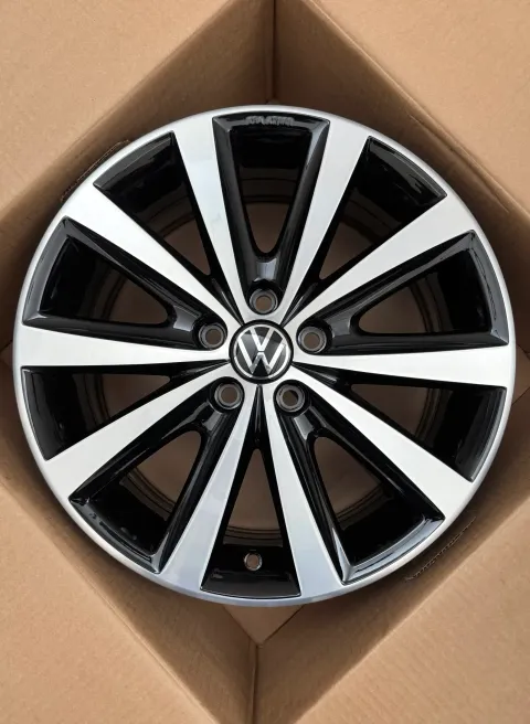 Background image for 1x Original Vw Polo MK5 6C 6R 17 Zoll Alufelge Syenit 6R0601025N 7,0JX17 ET46 NEU