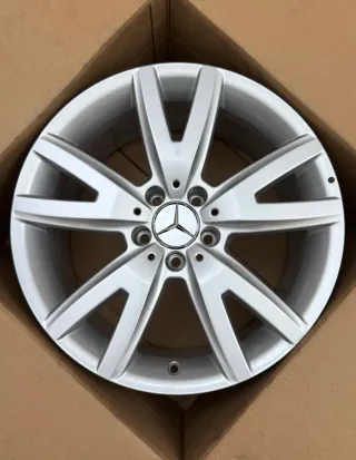 1x Original Mercedes CLS W218 C218 X218 18 Zoll Alufelge A2184011202 8,5JX18 ET34,5 NEU - Bild 1