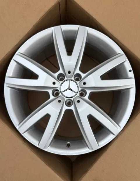Background image for 1x Original Mercedes CLS W218 C218 X218 18 Zoll Alufelge A2184011202 8,5JX18 ET34,5 NEU
