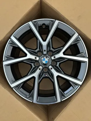 1x Original BMW 1/2er F40 GranCoupe F44 18 Zoll Alufelge Y-Speiche M553 8092355 8,0Jx18 ET57 NEU - Bild 1