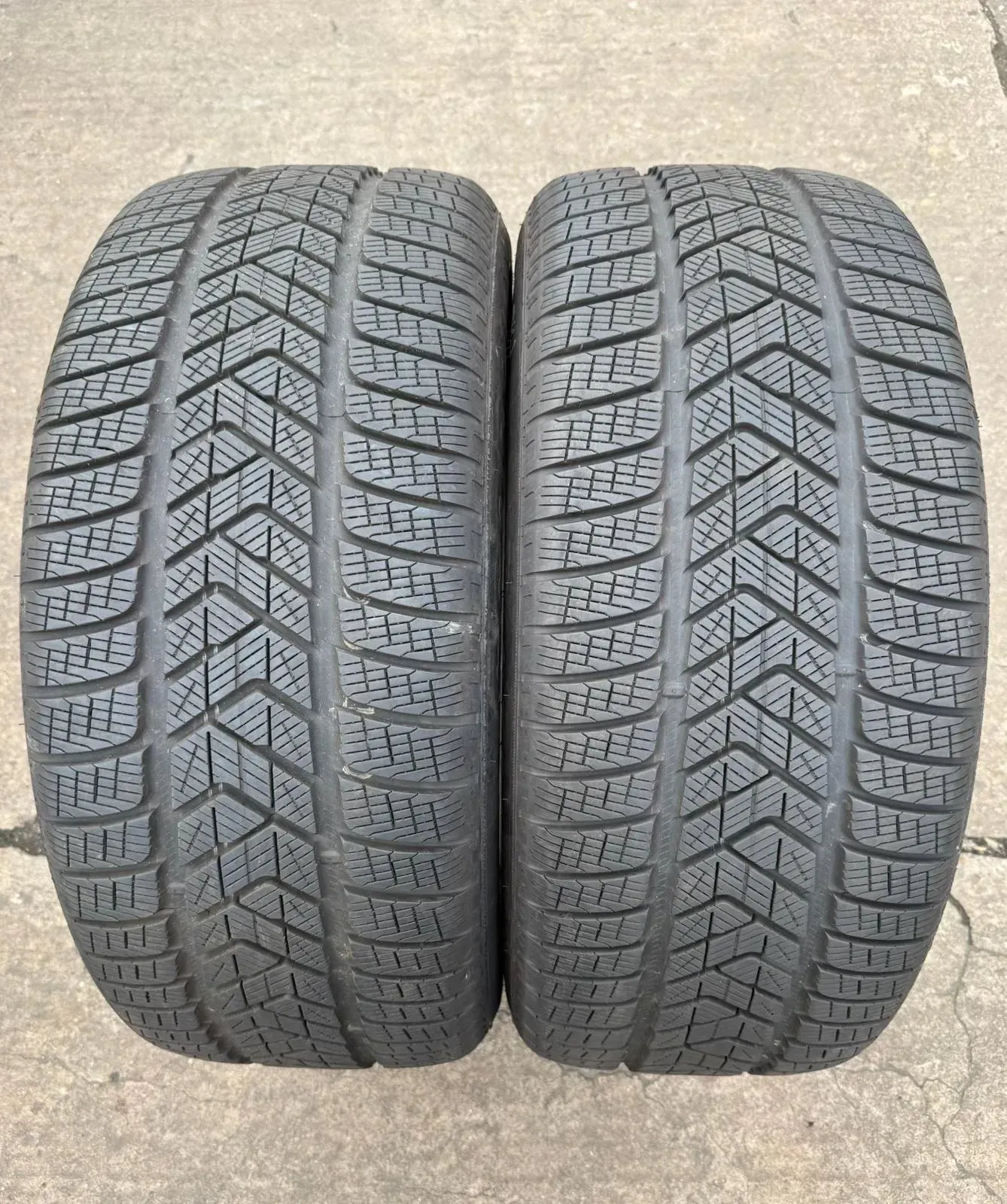 2x Winterreifen 255/50 R19 103H Pirelli Scorpion Winter MO DOT24/25 7,4-7,7mm - Bild 1