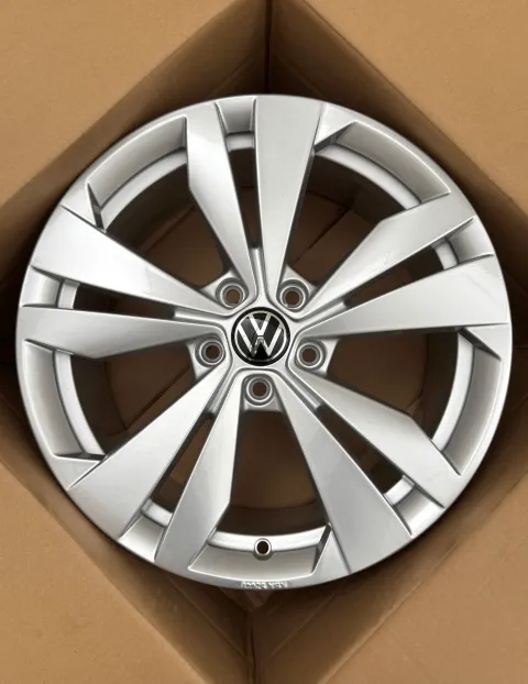 Background image for 1x Original VW ID.3 18 Zoll Alufelge Loen 10A071498 7,5JX18 ET50 NEU
