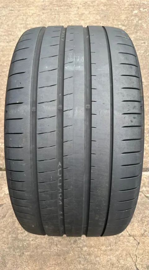 Background image for 1x Sommerreifen 315/30 R23 111Y XL Yokohama Advan Sport V107 * DOT24 6,5-6,9mm