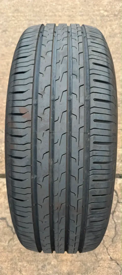 Background image for 1x Sommerreifen 215/60 R16 95V Continental Eco Contact 6 DOT24 6-6,5mm
