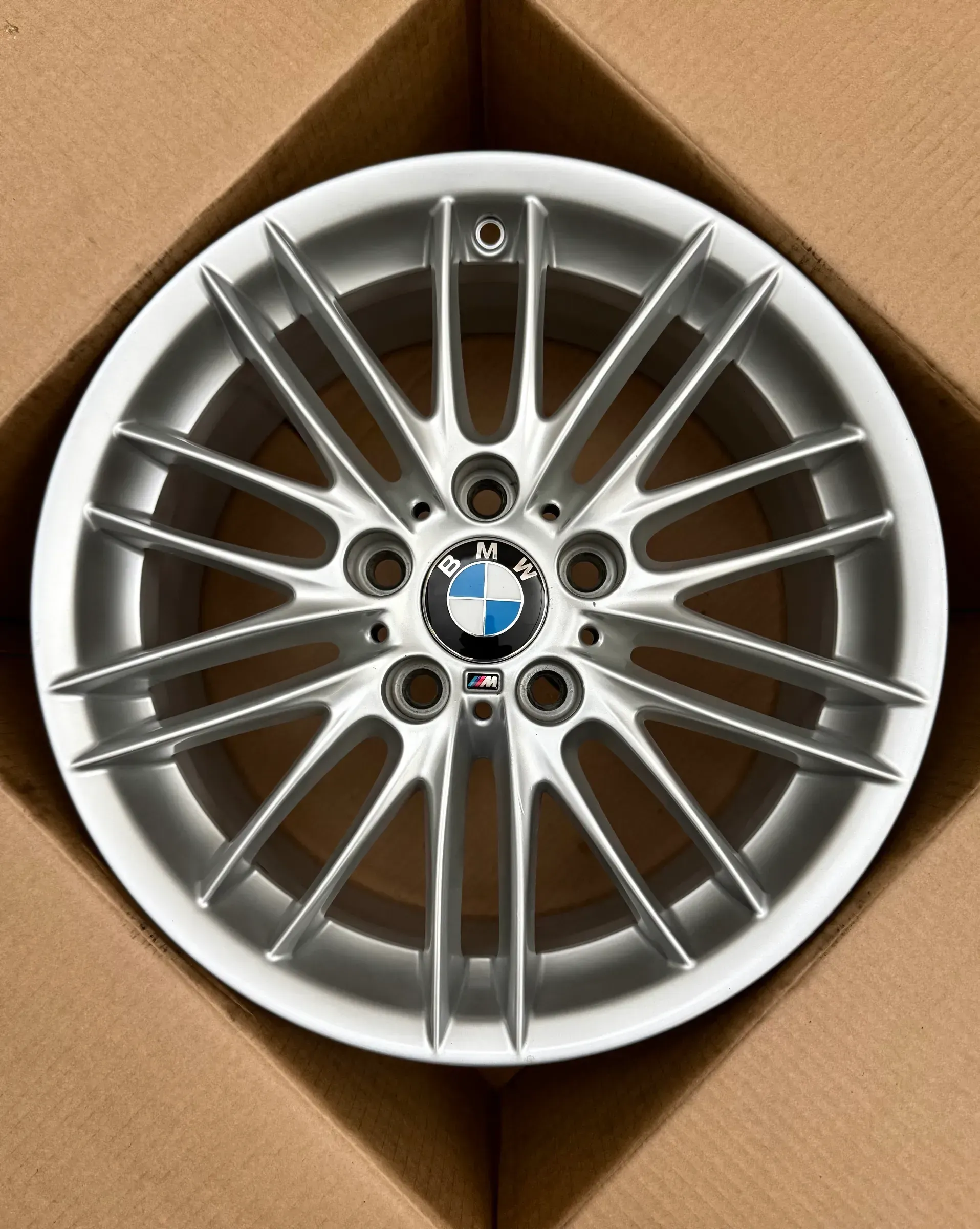 1x Original 1er F20 F21 2er F22 F23 17 Zoll Alufelge Doppelspeiche M460 7846782 TOP - Bild 1