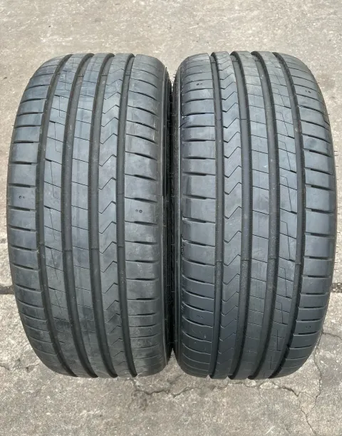 Background image for 2x Sommerreifen 245/45 R18 100W XL Hankook Ventus Prime 4 K135 DOT24 6-6,4mm