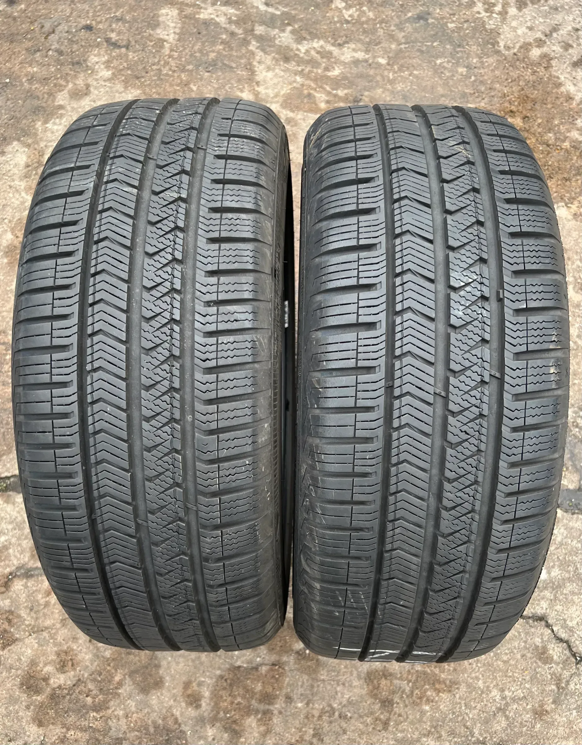 2x Allwetterreifen 235/65 R17 108V XL Vredestein Quatrac 5 DOT19 6,7-7,1mm - Bild 1